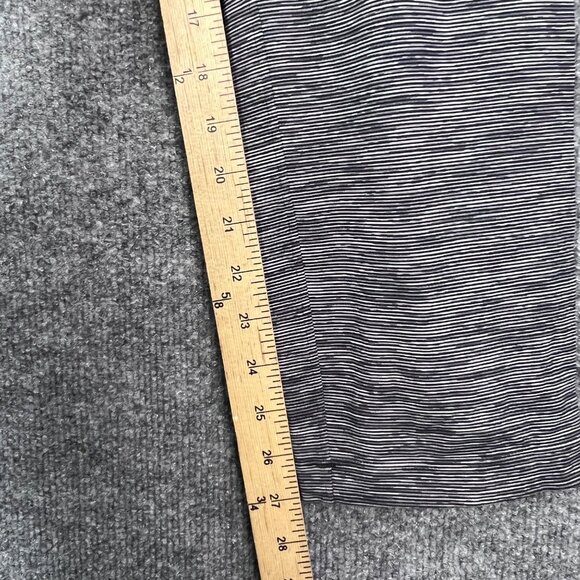 Lululemon Women's Gray Striped‎ Jogger Pants Size 6 Drawstring - Picture 8 of 9